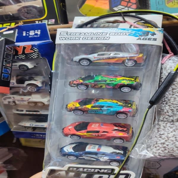 Metal car box - Wholesale Toys India