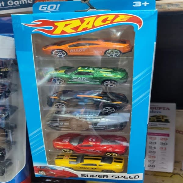 Race metal car - Wholesale Toys India