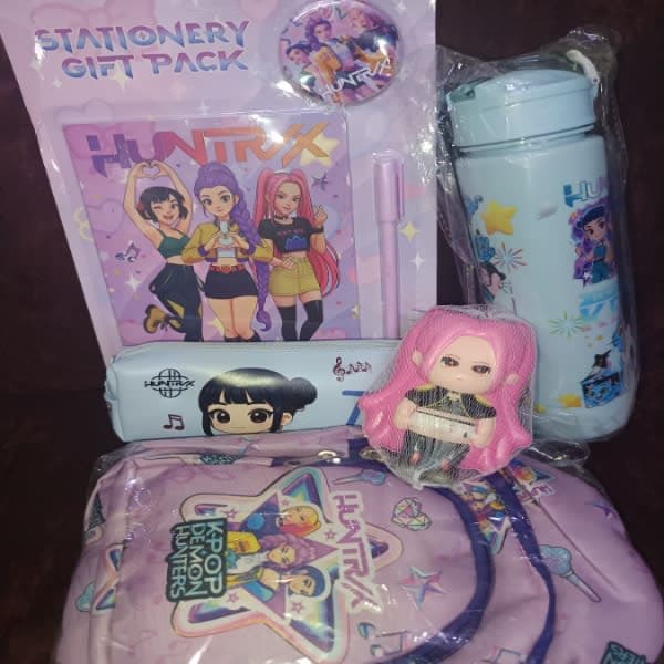K-pop hamper 30 - Wholesale Toys & Return Gifts India